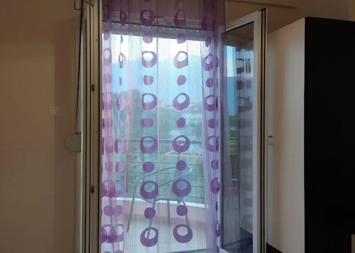 Penelope Apartment *